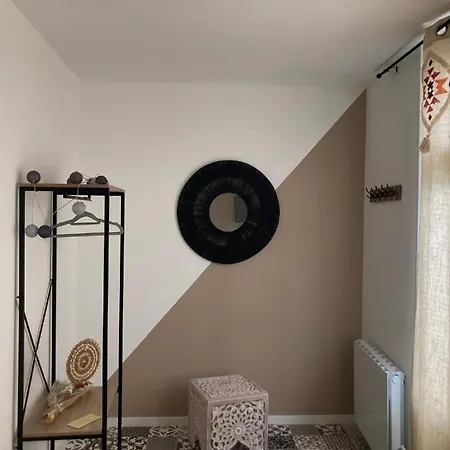 아파트 Lanester Suite Home 라네스테